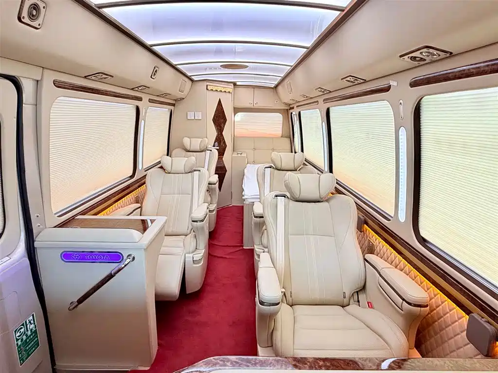 Toyota Coaster 2020 — фото 7