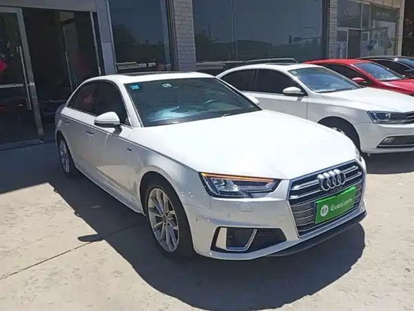 Audi A4L 2019