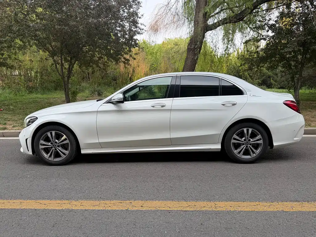 Mercedes-Benz C-Class 2020 — фото 3