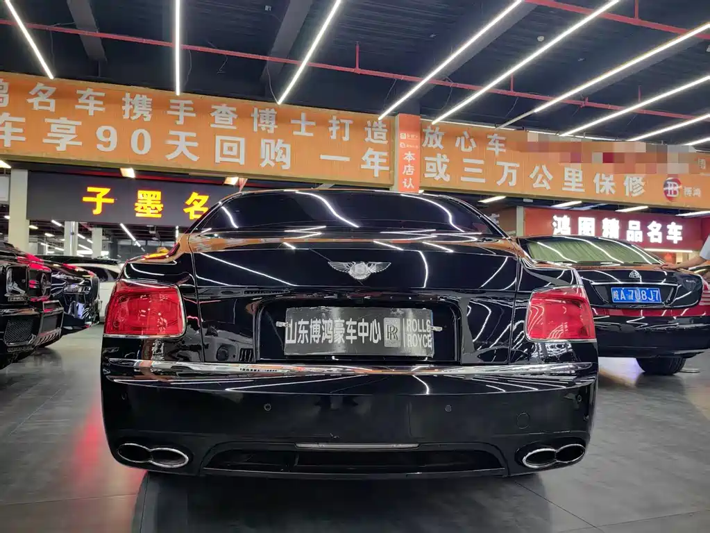 Bentley Flying Spur 2016 — фото 16