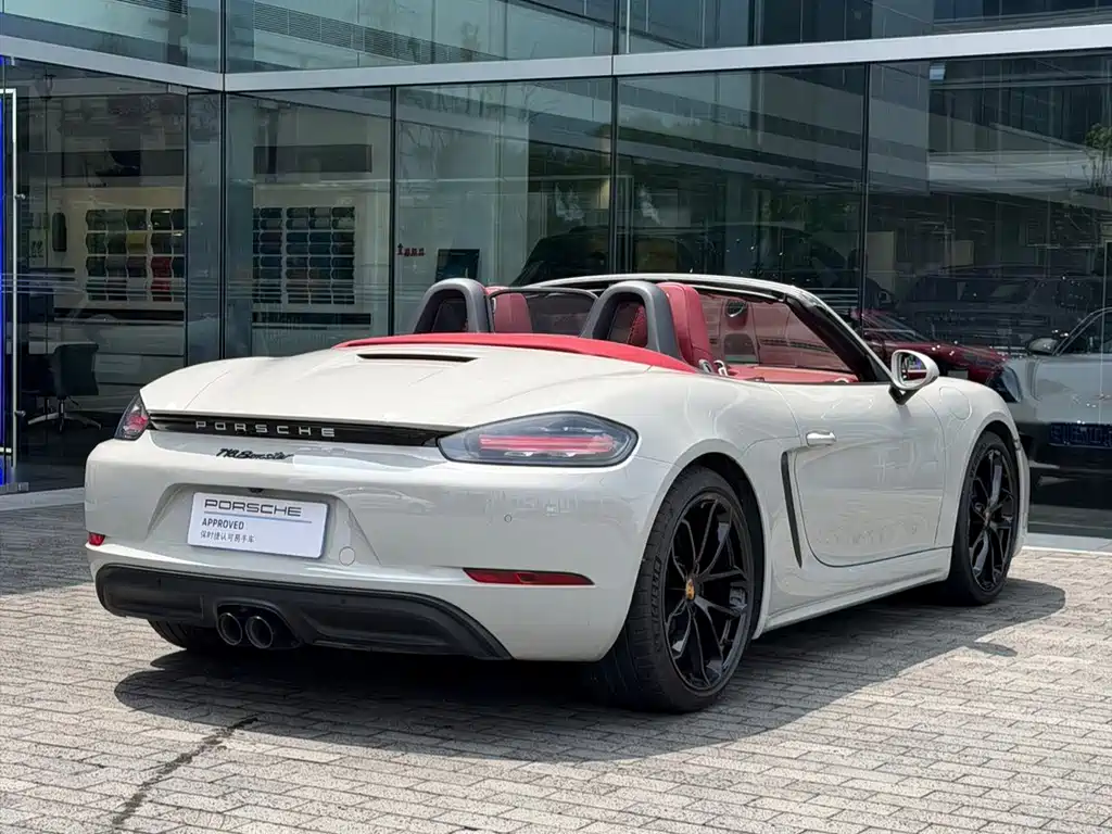 Porsche 718 2024 — фото 10