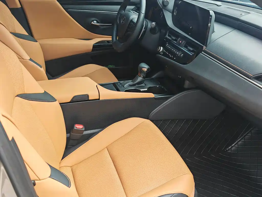 Lexus ES 2023 — фото 10