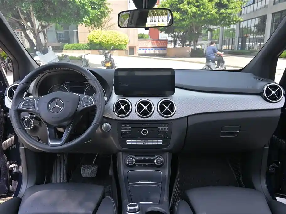Mercedes-Benz B-Class 2018 — фото 6