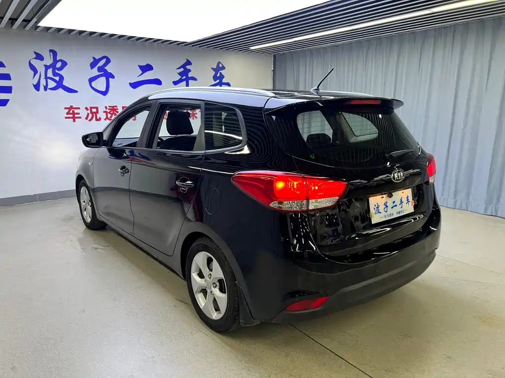 Kia Carens 2014 — фото 18