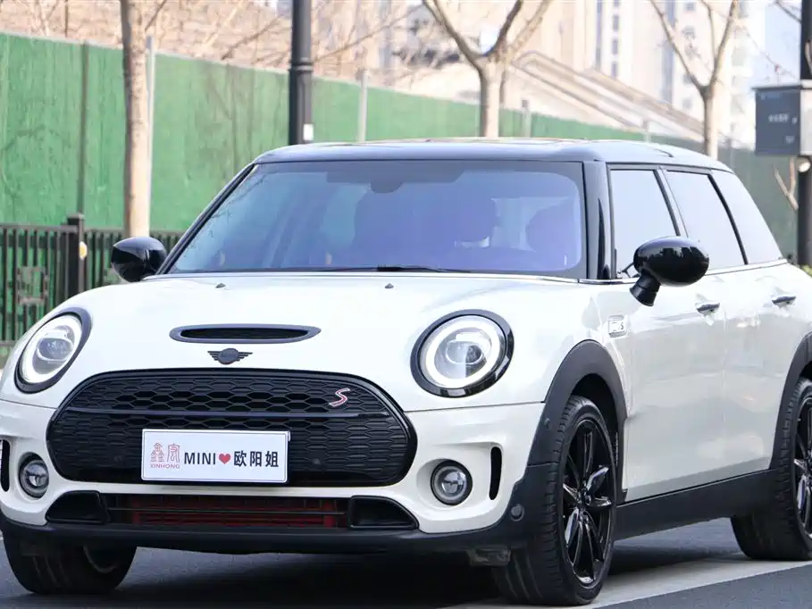 MINI Clubman 2020 — фото 1