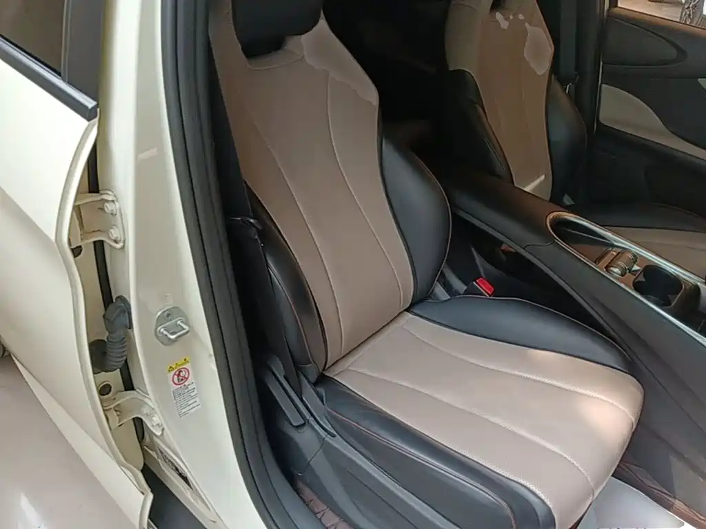 BYD Dolphin 2023 — фото 25