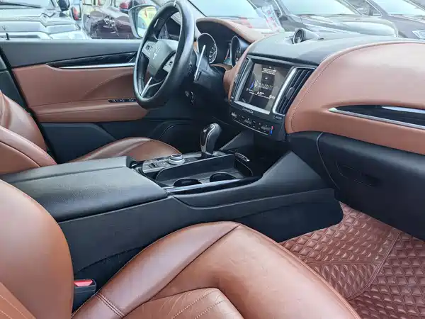 Maserati Levante 2016