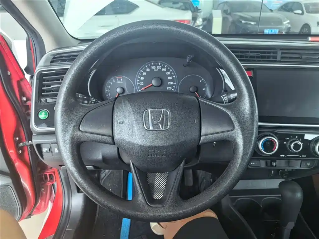 Honda City 2015 — фото 11