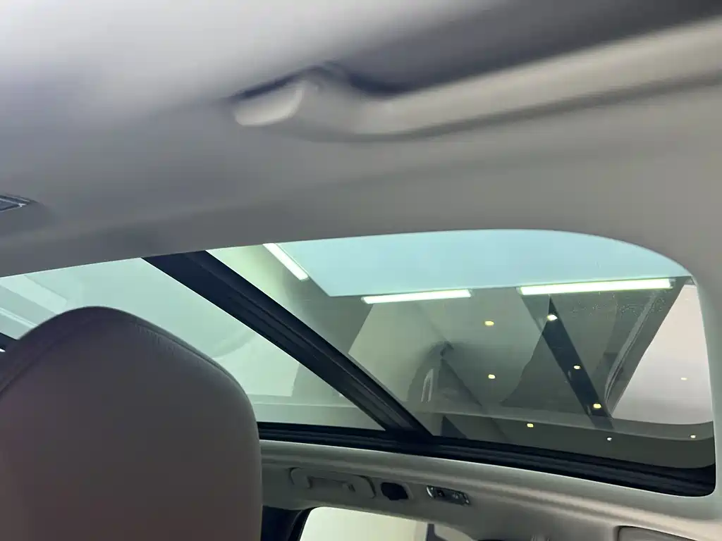 Volvo XC60 2020 — фото 22