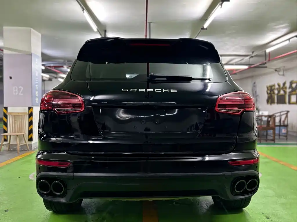 Porsche Cayenne 2012