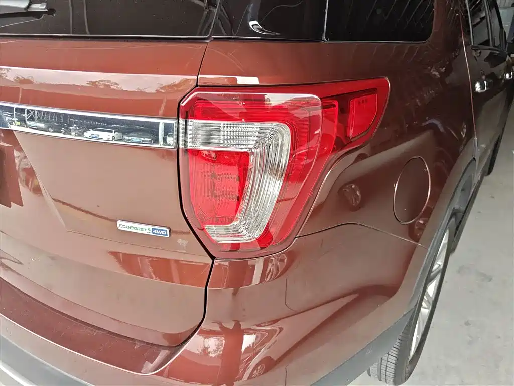 Ford Explorer 2015 — фото 24