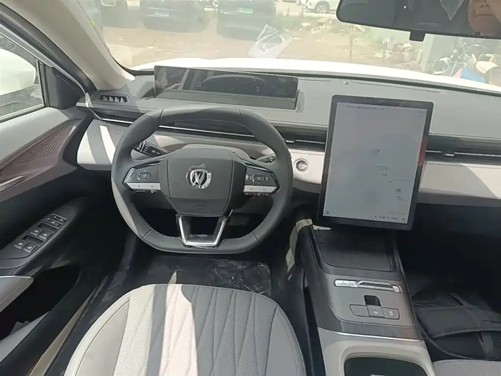 Changan Eado PHEV 2026 — фото 11