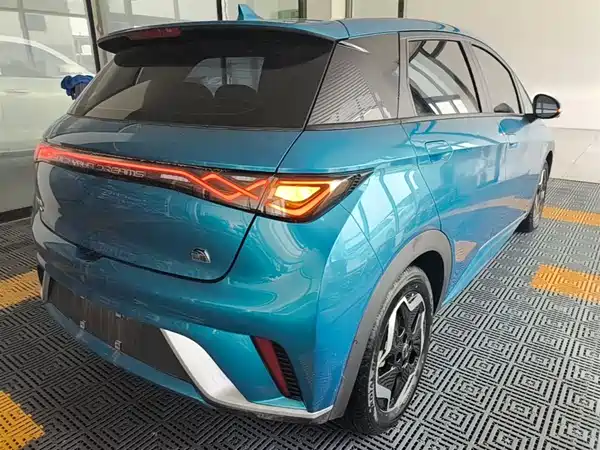 BYD Dolphin 2021