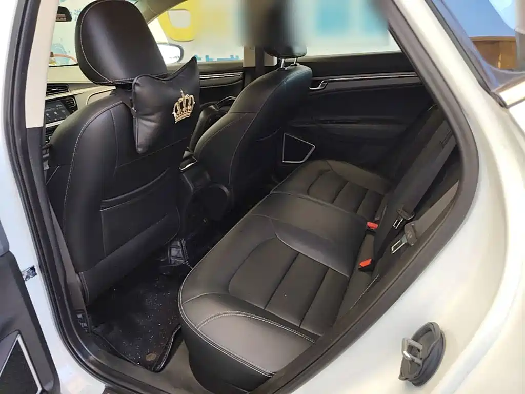 Geely Emgrand GS 2018 — фото 17