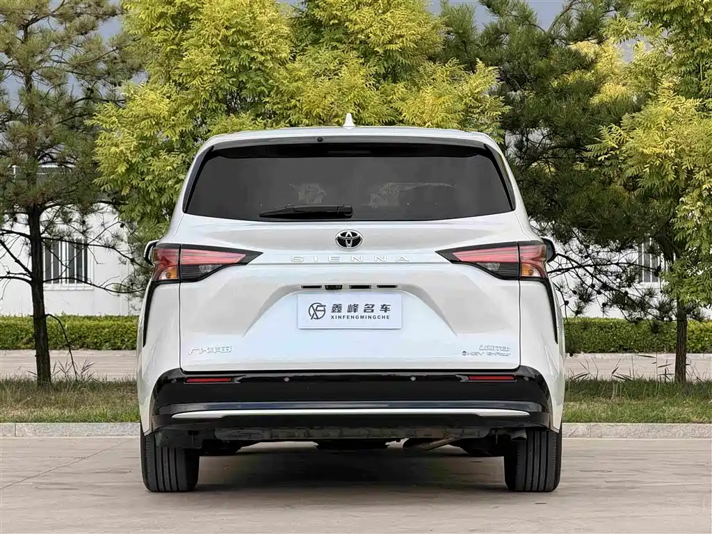 Toyota Sienna 2026 — фото 24