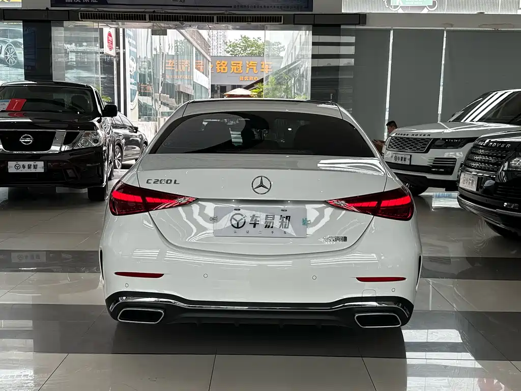 Mercedes-Benz C-Class 2025 — фото 12