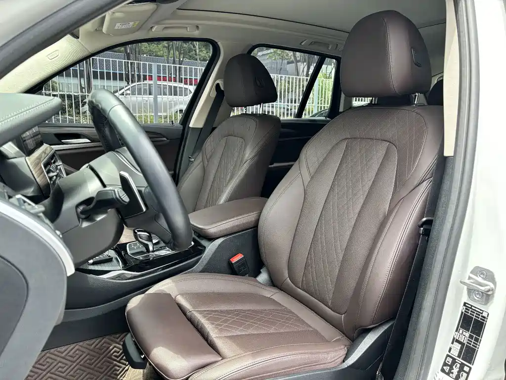 BMW X3 2021 — фото 19