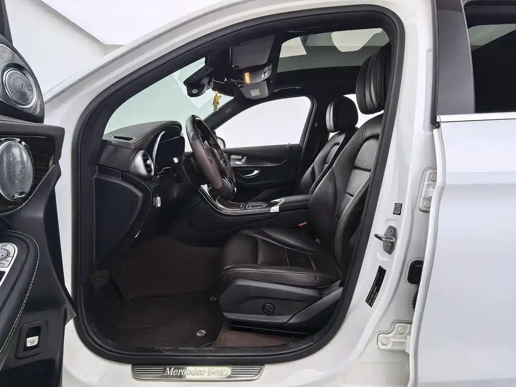 Mercedes-Benz GLC 2020 — фото 17
