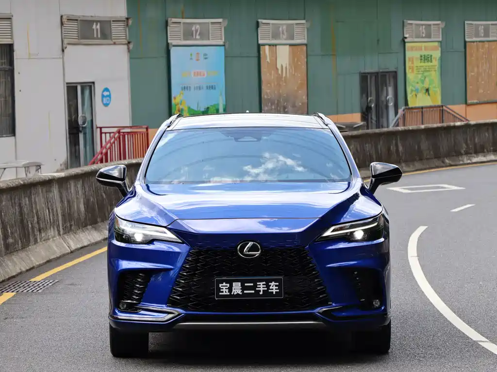 Lexus RX 2023