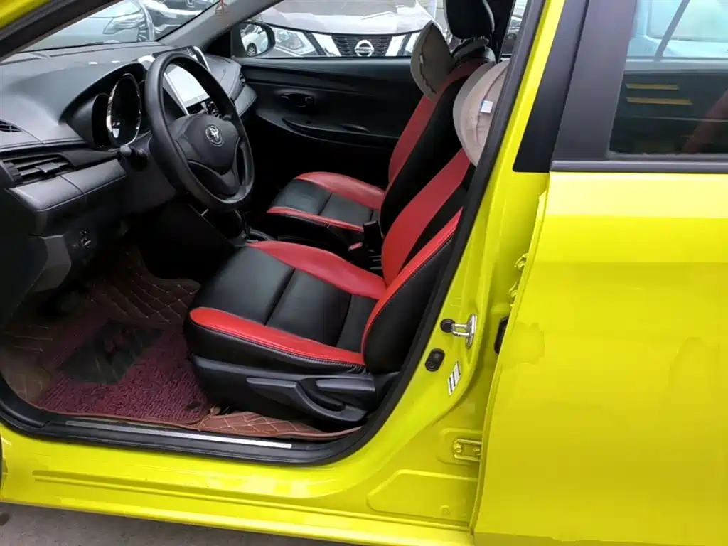 Toyota Yaris L 2018 — фото 15