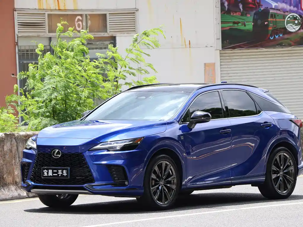 Lexus RX 2023