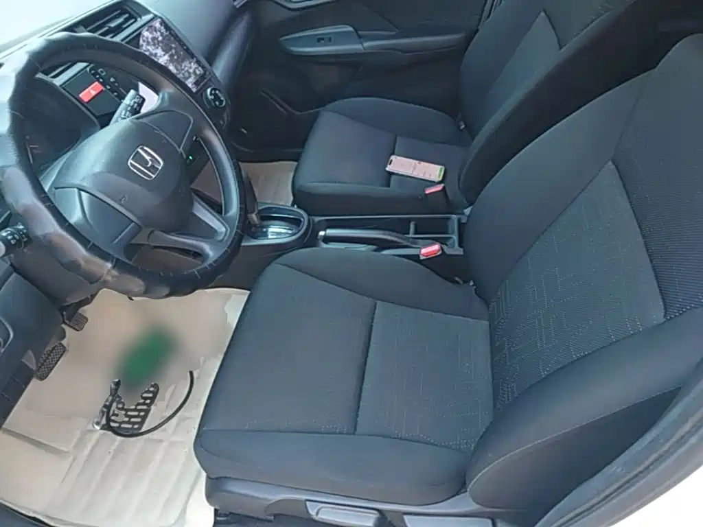 Honda Fit 2016 — фото 15