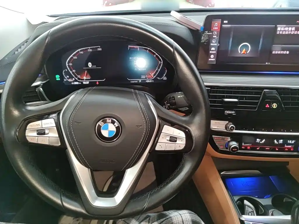 BMW 6 Series GT 2021 — фото 10