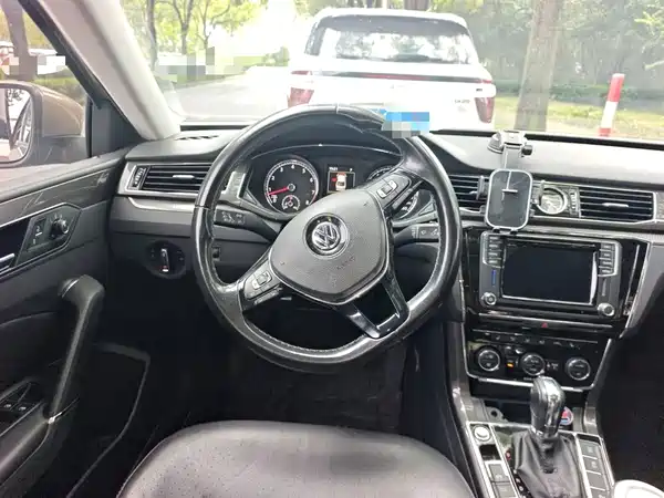 Volkswagen Passat 2016
