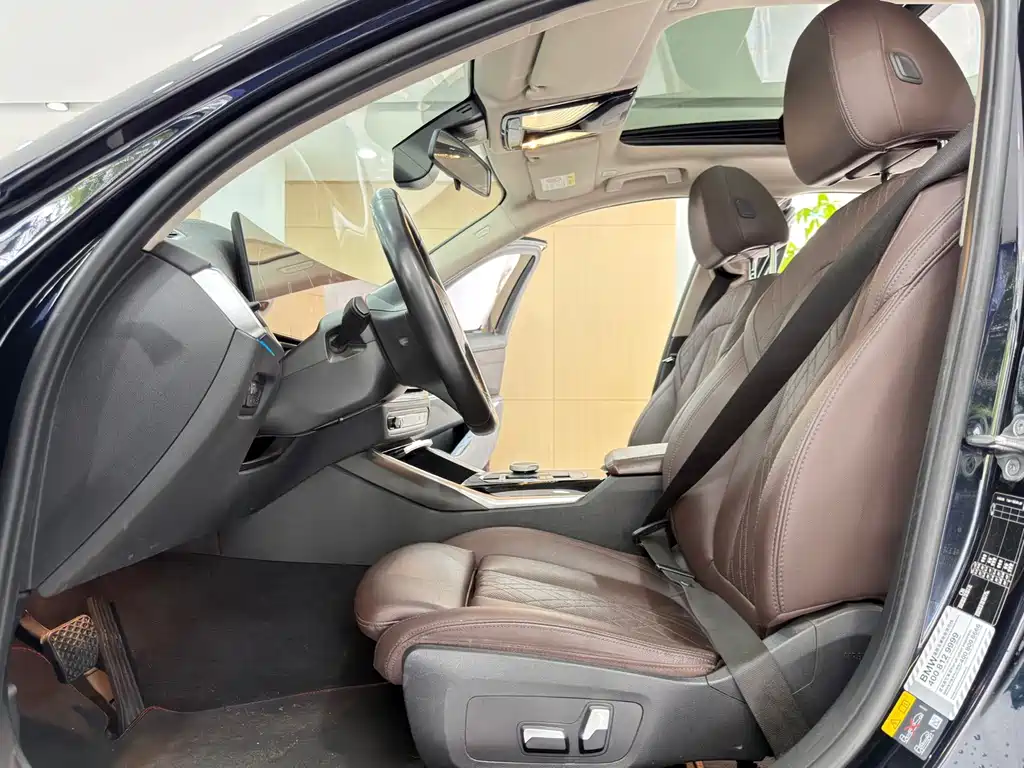 BMW i3 2022 — фото 10