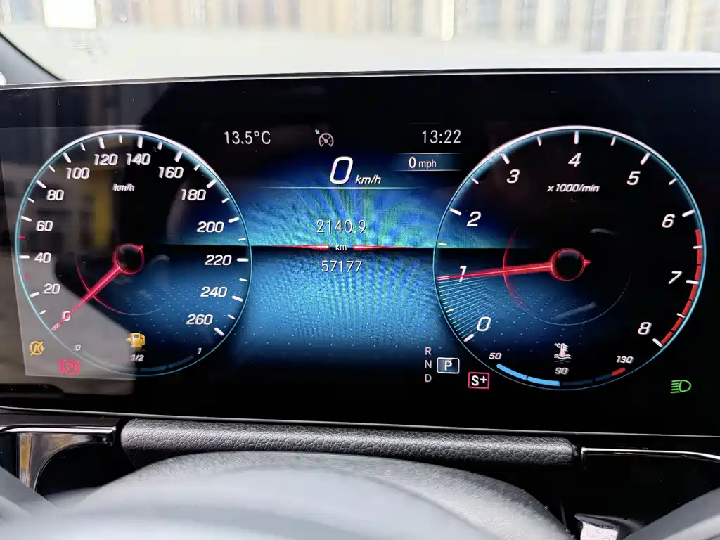 Mercedes-Benz GLA AMG 2021 — фото 6