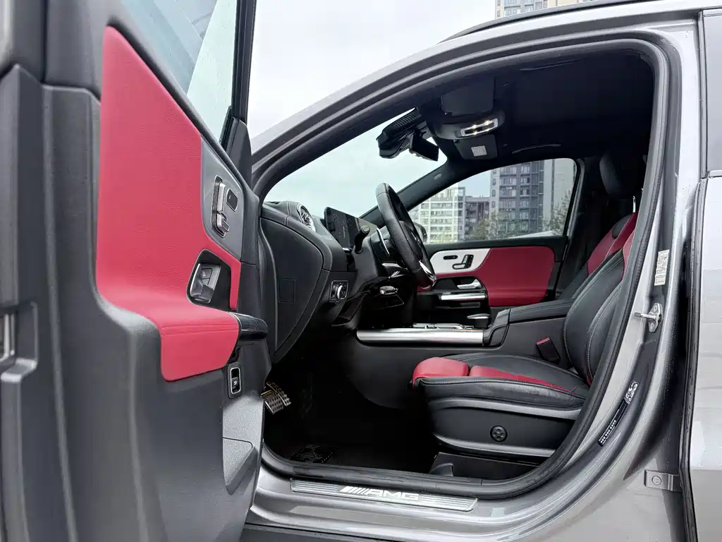 Mercedes-Benz GLA AMG 2021 — фото 8