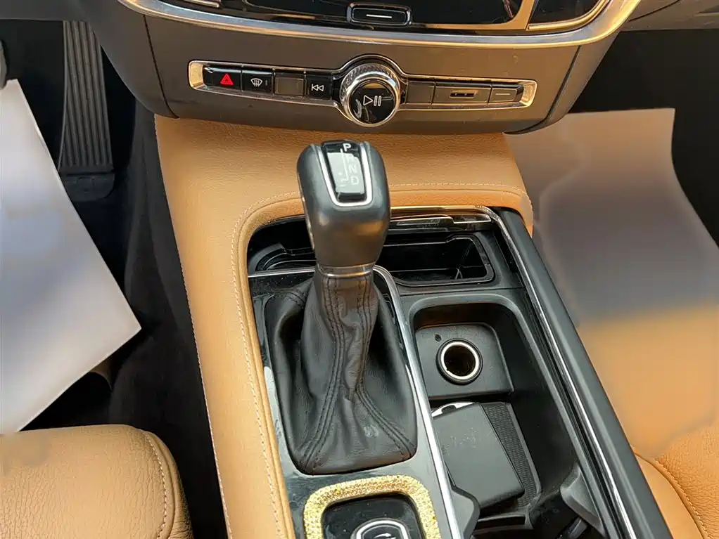 Volvo S90 2020 — фото 10