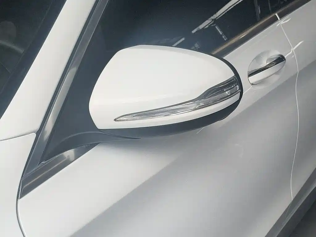 Mercedes-Benz C-Class 2019 — фото 11
