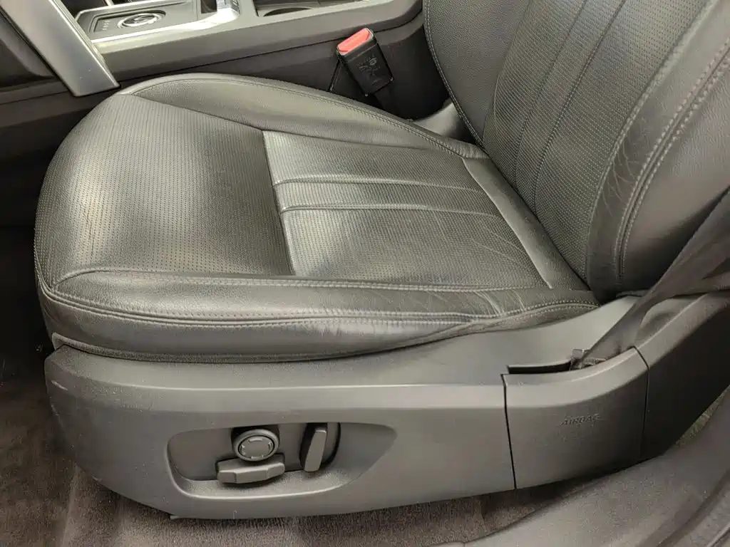 Land Rover Discovery Sport 2019 — фото 20