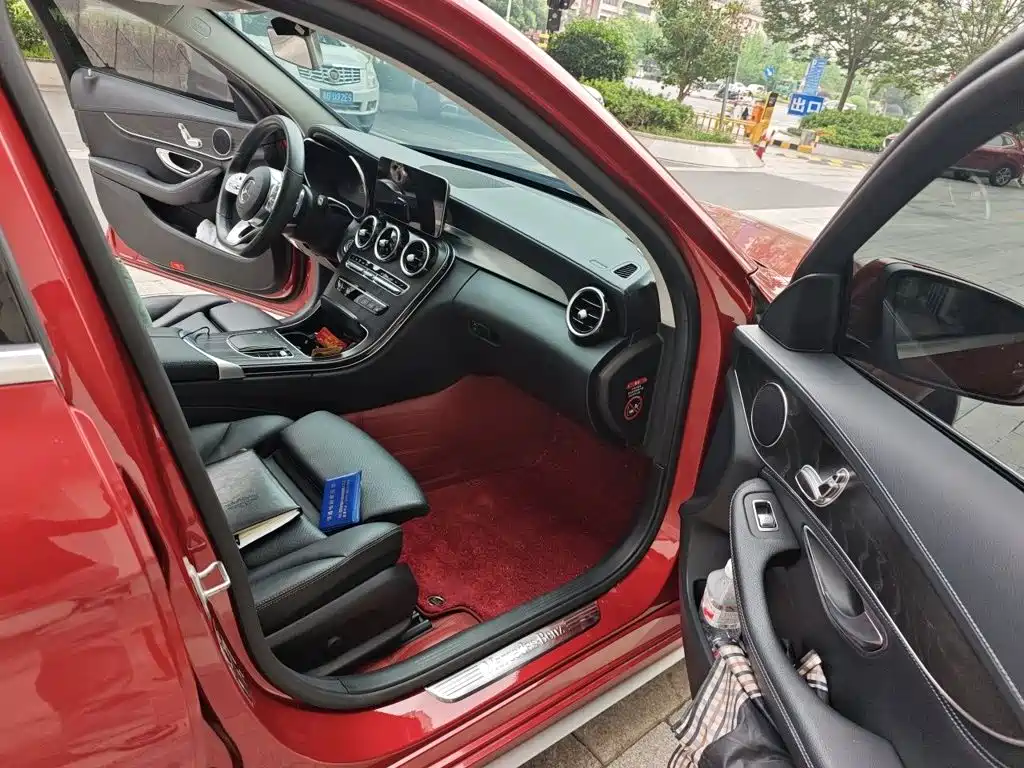 Mercedes-Benz C-Class 2020 — фото 20