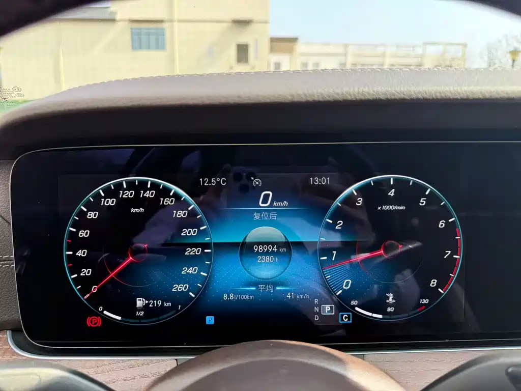 Mercedes-Benz E-Class 2022