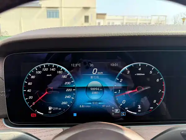 Mercedes-Benz E-Class 2022