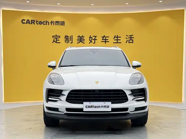 Porsche Macan 2021