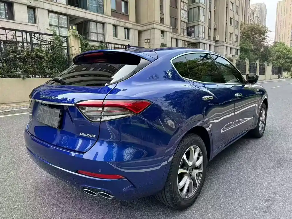 Maserati Levante 2022 — фото 9