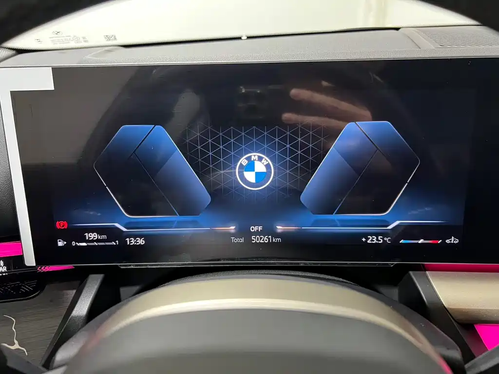 BMW 5 Series 2024 — фото 11