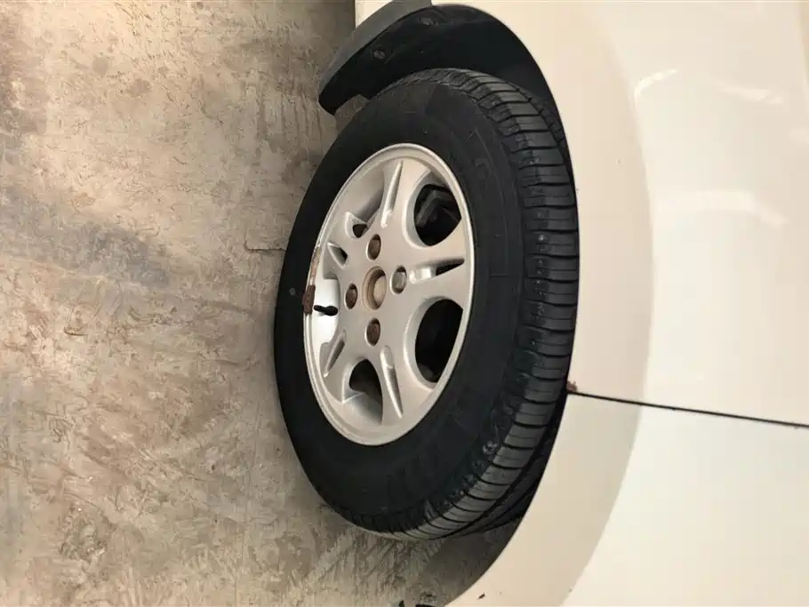 Wuling Hongguang 2014