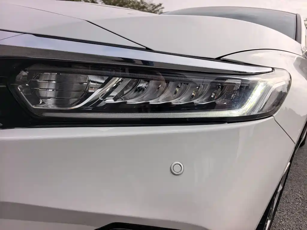 Honda Accord 2022 — фото 19