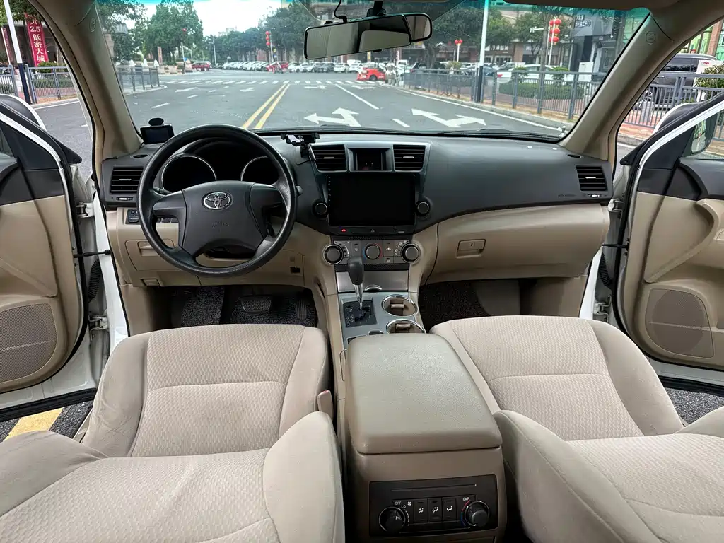 Toyota Highlander 2011