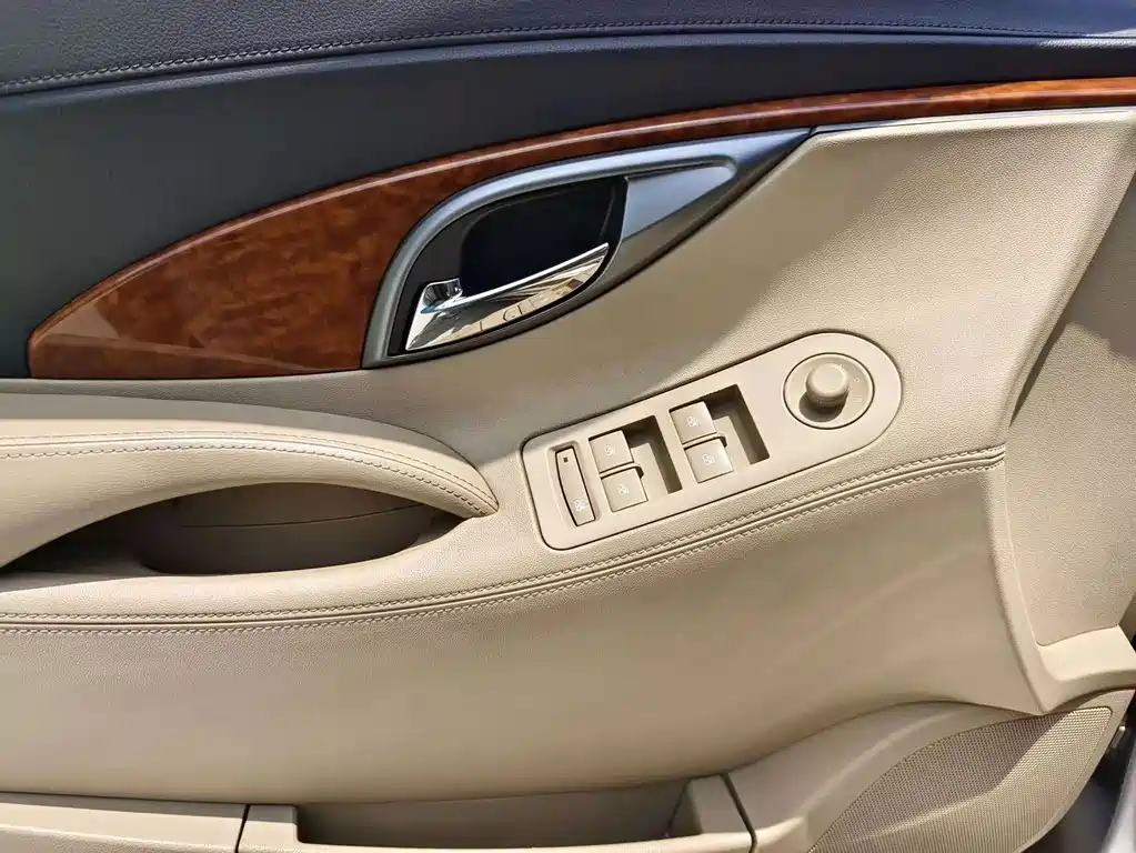 Buick LaCrosse 2012 — фото 15