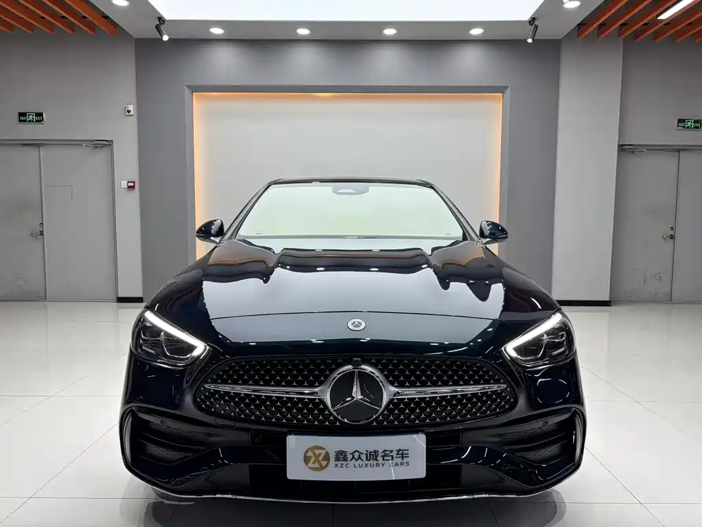Mercedes-Benz C-Class 2023 — фото 2