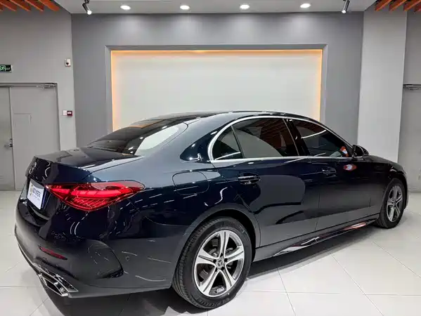Mercedes-Benz C-Class 2023