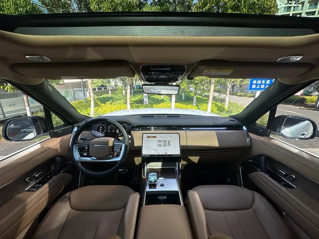 Land Rover Range Rover 2025 — фото 14