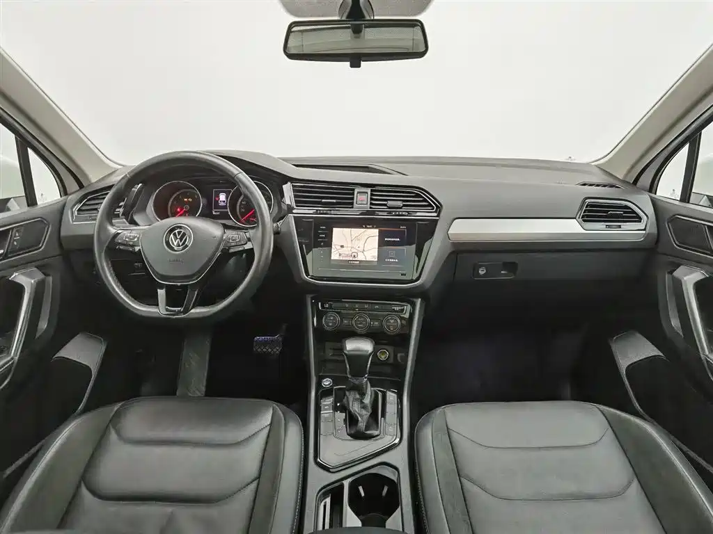 Volkswagen Tiguan L 2021 — фото 5