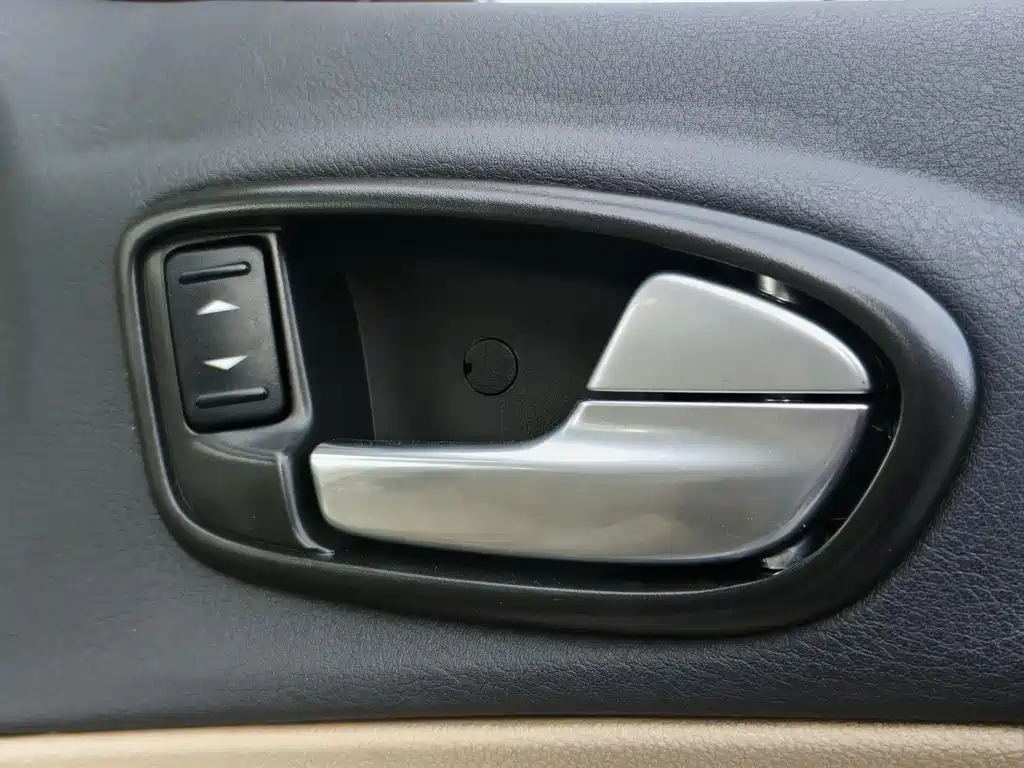 Ford Max 2013 — фото 16