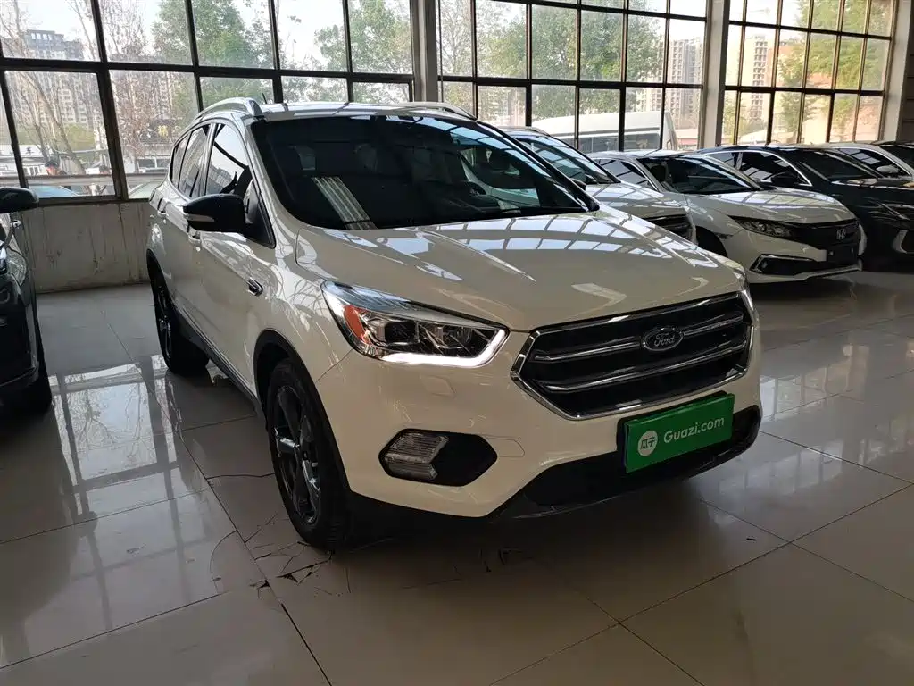Ford Kuga 2021 — фото 4